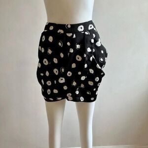 Type Z Italian Black & White Bubble Mini Skirt With Pockets
